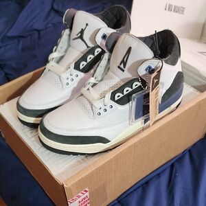 XxSOLDxX A Ma Maniere Jordan 3 Sz 9.5 For The Love Diffused Blue